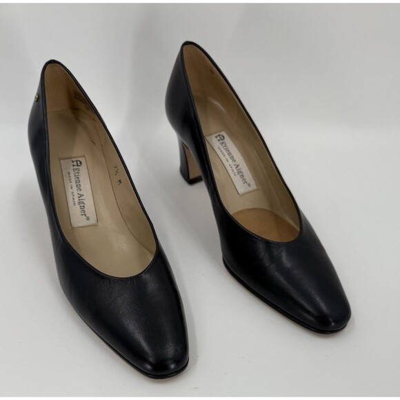 Etienne Aigner Classic Taylor Navy Blue Leather Pumps Women's Size 7.5 M Spain - Picture 1 of 12